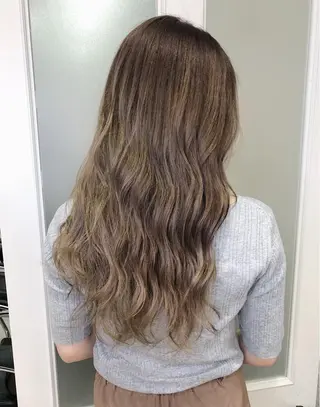 セミロング 山下恋佳/矢場町/ ブリーチ/ショートのヘアスタイル