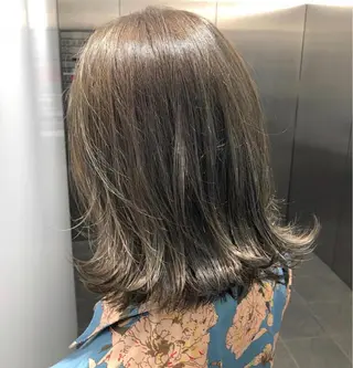 ミディアム salowin 原宿 aroa所属・韓国／ハッシュカット ／透明感カラー／金野のヘアスタイル