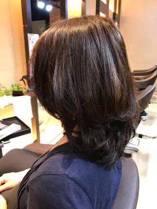 ミディアム 🔶艶髪レイヤー 縮毛矯正 金山🔶のヘアスタイル