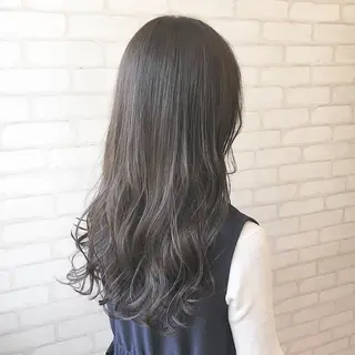 ロング ミヤザキ タクトのヘアスタイル