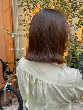 ミディアム ボブ ブリーチ/miinaのヘアスタイル