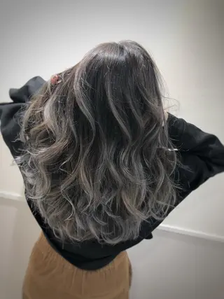 セミロング ノアヘアデザイン町田店所属・ショートヘア特化 mayaのヘアスタイル