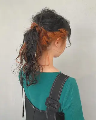 セミロング カラー インナーカラー/天神 ブリーチ/吉田のヘアスタイル