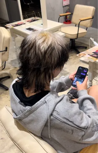 ショート カラー メンズ ハイトーン、カラー 特化⟡.·すわ☁️のヘアスタイル