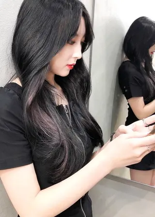 ロング カラー ブリーチなし透明感カ ラー×韓国ヘア♡ヒデのヘアスタイル