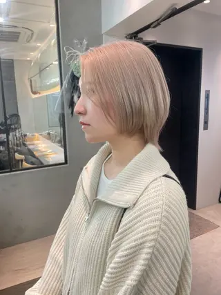 ショート カラー ♥️ブリーチ/ボブ/ レイヤー♥️maiのヘアスタイル