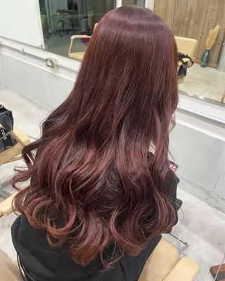 ロング カラー ヘアアレンジ Plug所属・薮内 かえでのヘアスタイル