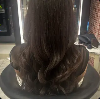ロング 篠谷 悠衣のヘアスタイル