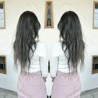 カラー ロング sky所属・くわやま まさきのヘアスタイル