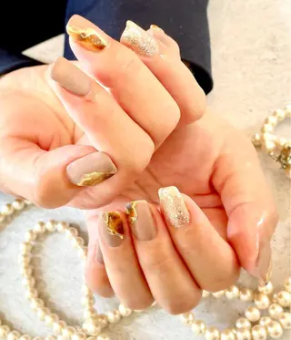 ミディアム BURGUNDY 🌹eriのネイルデザイン