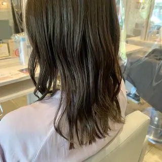 セミロング カラー 竹下 実穂のヘアスタイル