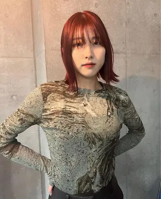 ミディアム カラー レイヤーカット/ハイ トーンカラー/きらのヘアスタイル