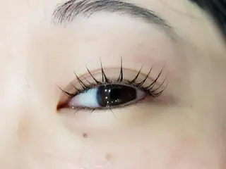 マツエク・マツパ shalm hair lounge所属・風間 莉緒のマツエク・マツパデザイン