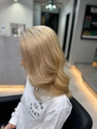 セミロング カラー Lapis シオンのヘアスタイル