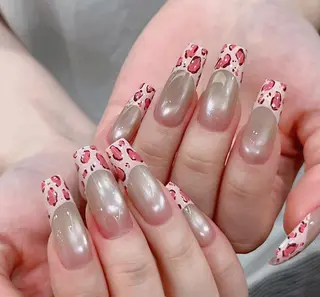 ネイル Pure&Rich Nailのネイルデザイン