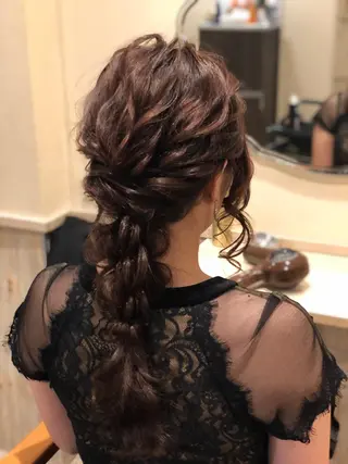 ロング ヘアアレンジ vi viのヘアスタイル