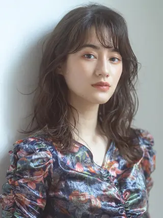 ミディアム カラー 🎀ハイトーン/レイ ヤー/Reina🎀のヘアスタイル