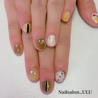 ネイル Nailsalon. uluのネイルデザイン