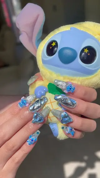 ネイル MiMi NAIL TOKYO所属・Hisaka Mikiのネイルデザイン