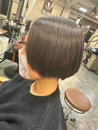 ショート 髪質改善デザインカラ ー/ヒロイケカズマサのヘアスタイル