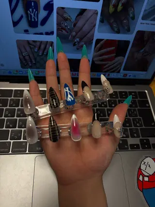 ネイル yuria 🎀海外ネイル🌺のネイルデザイン