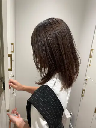 ミディアム ELLE salon サエのヘアスタイル