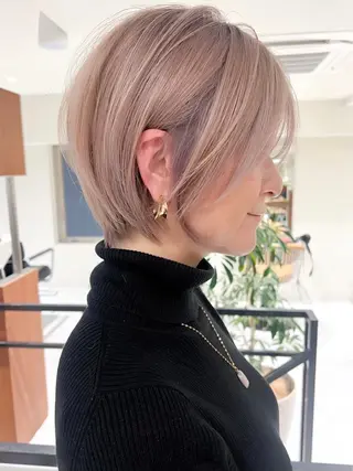 ショート 艶髪ハイトーン 💎凜💎のヘアスタイル