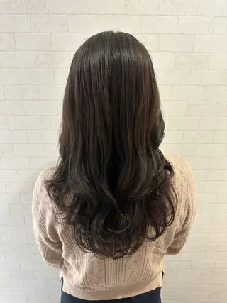ロング カラー 大人レイヤー& 透明感カラー💄のヘアスタイル