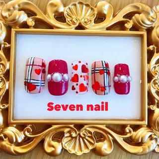 ネイル 名倉 なな子のネイルデザイン