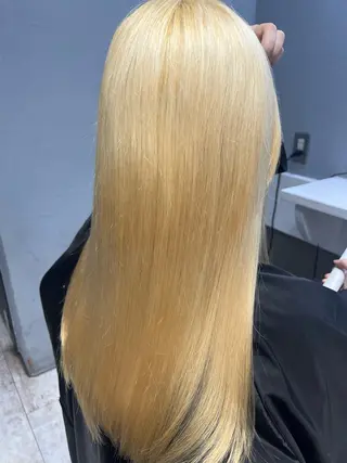 カラー hayato/ ハイトーン/ベージュのヘアスタイル