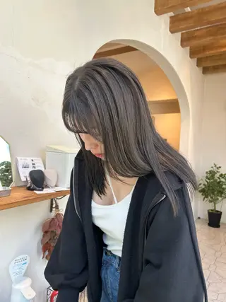 ミディアム 柳川沙羅 🌿透明感カラーのヘアスタイル