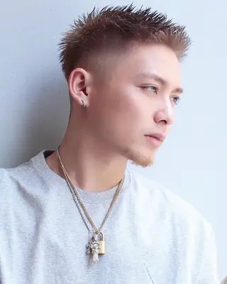 メンズ ticro所属・レイヤー/刈り上げ 中目黒KANNAのヘアスタイル