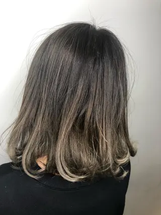 ミディアム 艶髪職人 山本隼正のヘアスタイル