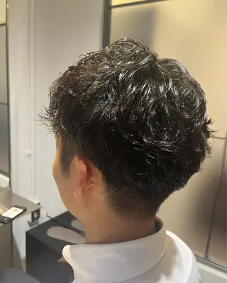 ショート パーマ 🌈透明感カラー🌈 🌟吉田祐介🌟のヘアスタイル