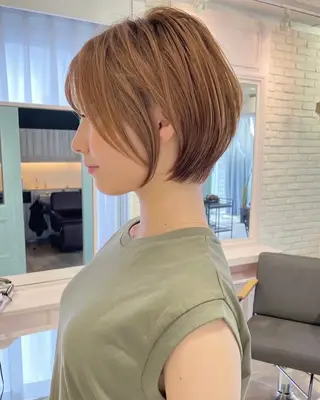 ショート カラー COALL nex the salon所属・Riria✨ レイヤーカットのヘアスタイル