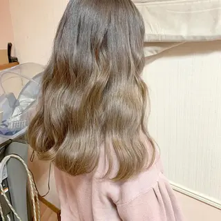 セミロング カラー ヘアアレンジ coubou所属・mayu .のヘアスタイル