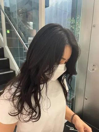 ロング カラー オノ テンタのヘアスタイル
