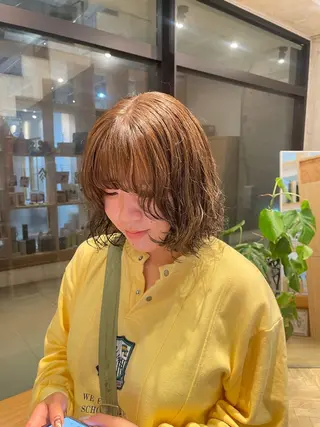 ショート カラー 愛莉/ラベンダー/ ベージュ/ブラウンのヘアスタイル