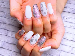 ネイル 高野 梨紗子のネイルデザイン