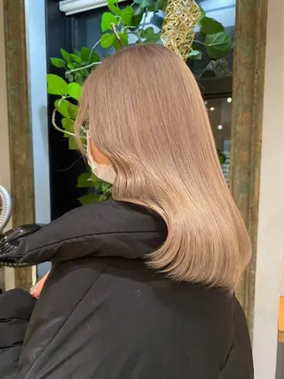 セミロング 愛瑠奈 erunaのヘアスタイル