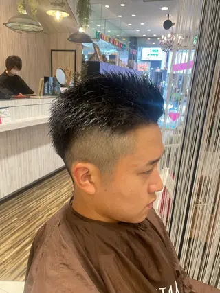 メンズ EARTH 山﨑龍馬のヘアスタイル