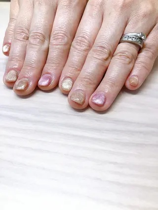 ネイル デ・アイム「nail salon MIMIPARUN」所属・ナリス化粧品 MIMIPARUNのネイルデザイン