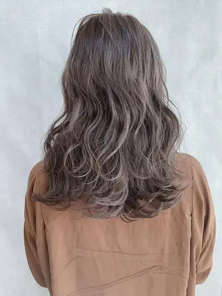 セミロング カラー MOU namba ムウナンバのヘアスタイル