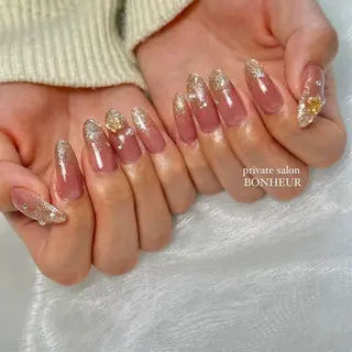 ネイル BONHEUR Annaのネイルデザイン