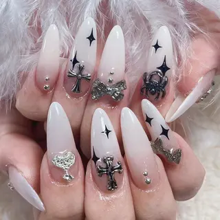 ネイル AYU_ Monster🎀のネイルデザイン