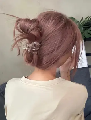 ミディアム カラー ヘアアレンジ mina 🌷のヘアスタイル