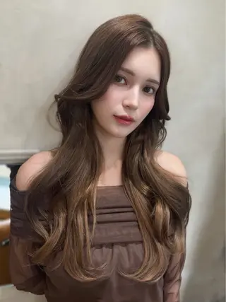 ミディアム SAYAKA🩶 レイヤー韓国ヘア新宿のヘアスタイル