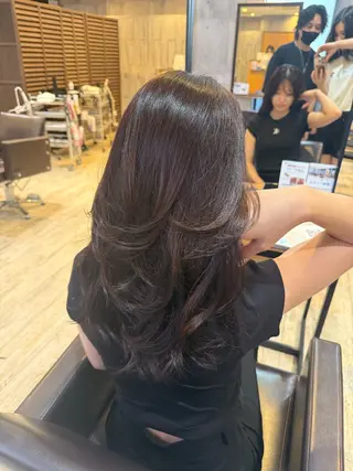 ロング 鈴木 梨愛のヘアスタイル