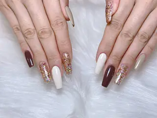 ネイル Mona【パラジェル ・長さ出し専門店】のネイルデザイン