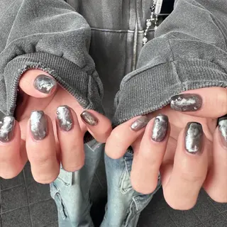 ネイル 𝗺𝗮𝗸𝗶 .のネイルデザイン